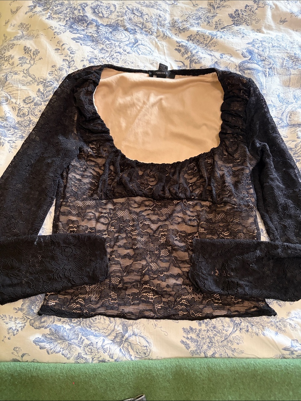 Forever 21 Black Floral Lace Top Long Sleeve Sheer Goth Alternative Sz M